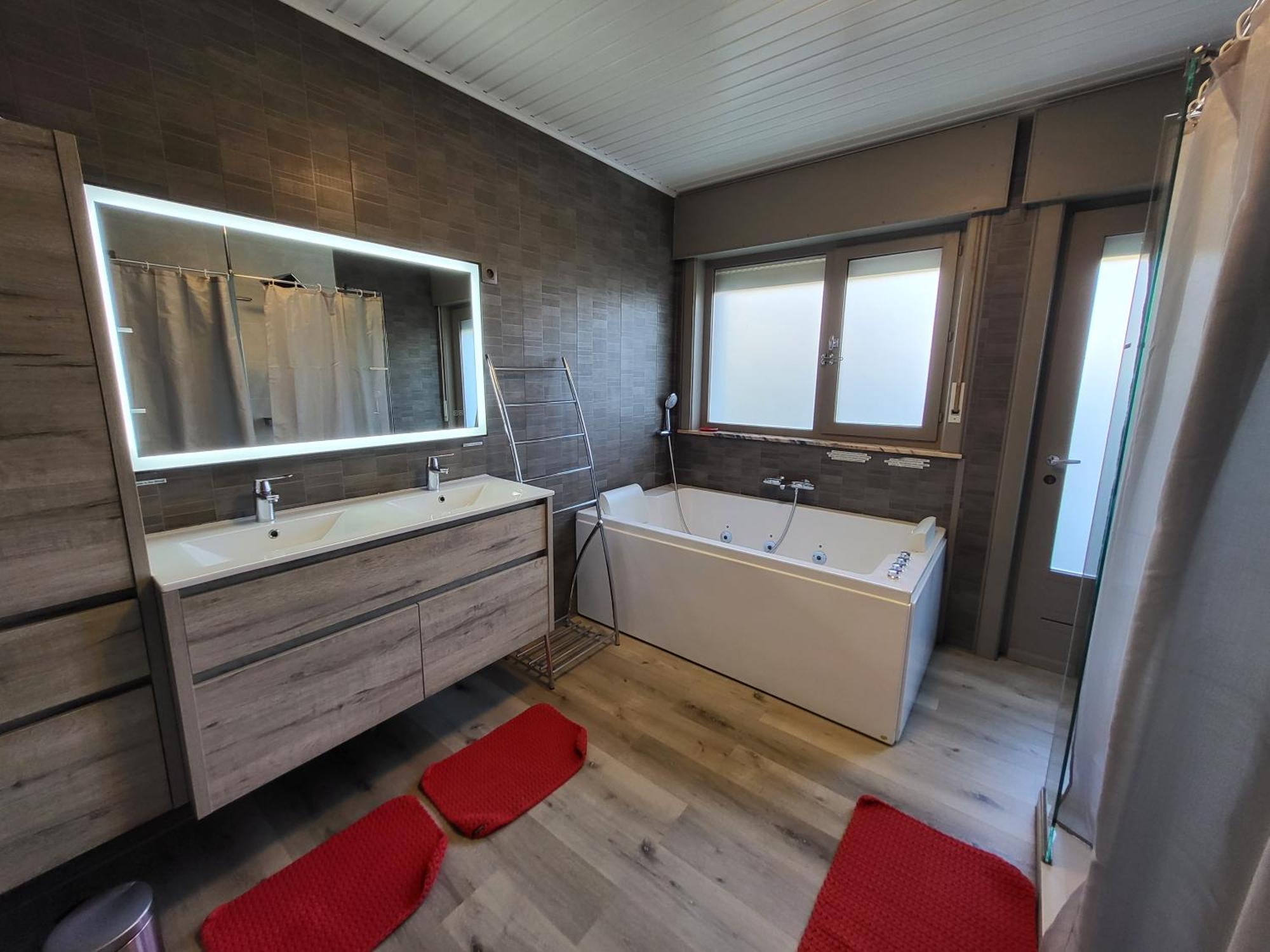 Mary'S Poppies - Bed & Breakfast Blandain Екстер'єр фото